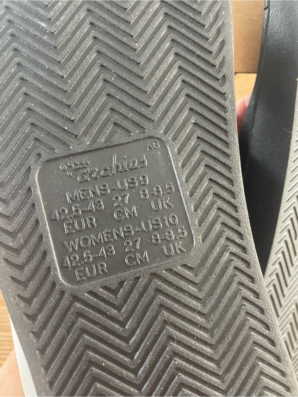 Archie’s Arch Support Flip Flops - Picture 3 of 4
